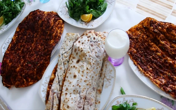 Urfa usulü lahmacunda kritik hesap: 1 kilo kıymadan kaç tane çıkıyor?