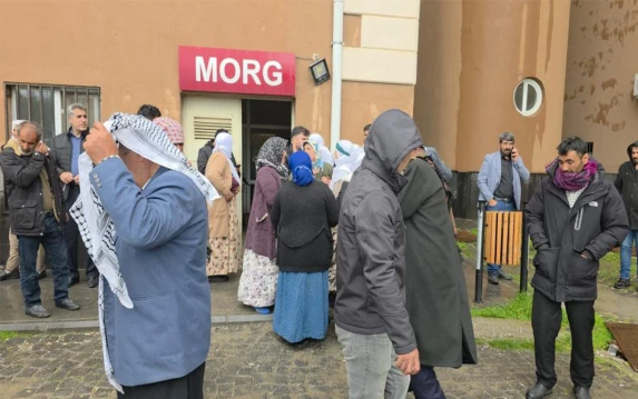 Kahreden olay! Okulun bahçesine yıldırım düştü: 2 çocuk hayatını kaybetti