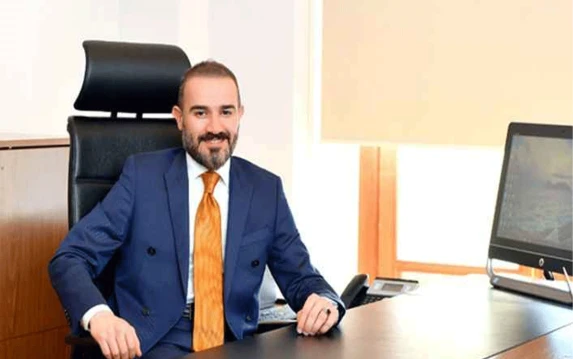Şanlıurfalı başkan yardımcısının evinden yüklü miktarda para ve altın çıktı