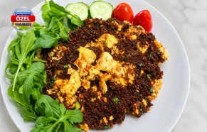 Gören tarifini istiyor, yiyen bir daha bırakamıyor: İşte Urfa'nın meşhur yumurtalı köftesi!