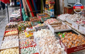 Şanlıurfa’da bayram hazırlığı! Renkli tezgahlar, tatlı telaşlar
