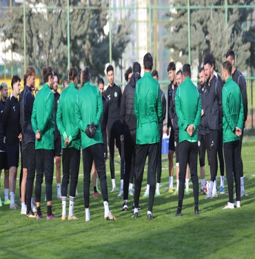 Şanlıurfaspor yeni teknik direktörüyle çıkış peşinde