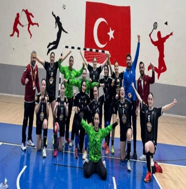 "Helal olsun kızlar!" Şanlıurfa için bir ilk: Final Four'a yükseldiler!