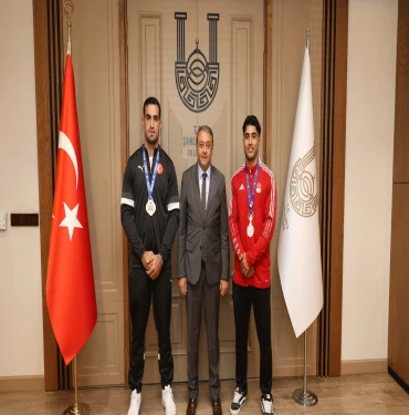 Avrupa’yı dize getiren Şanlıurfalı sporcular Vali Şıldak’ın misafiri oldu