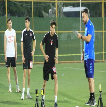 Şanlıurfa’da hakem zirvesi: Bölge hakemlerinden yeni sezon provası