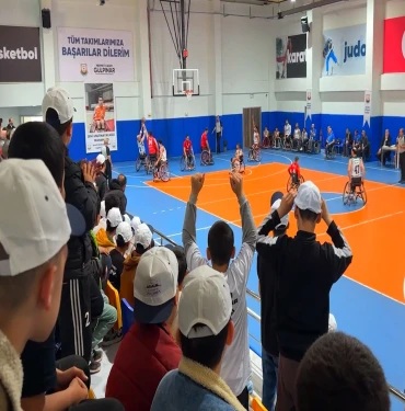 Güneydoğu derbisinde kazanan Şanlıurfa oldu