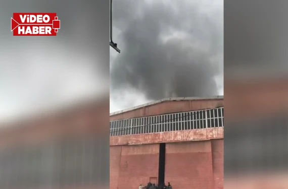 Dumanlar gökyüzünü kapladı