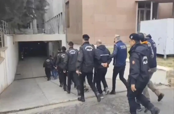 Çok sayıda gözaltı...