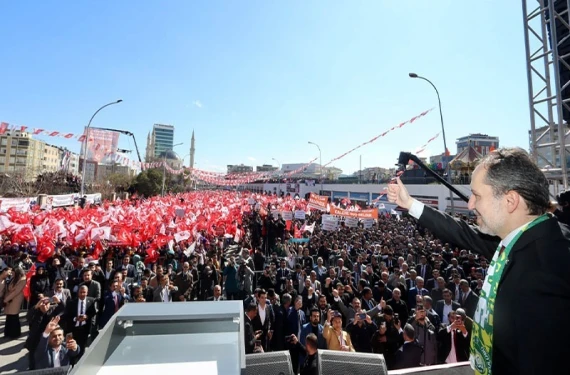 Erbakan Şanlıurfa’da halka hitap etti: