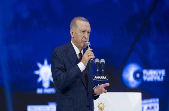 Tüm delegelerin oyunu aldı