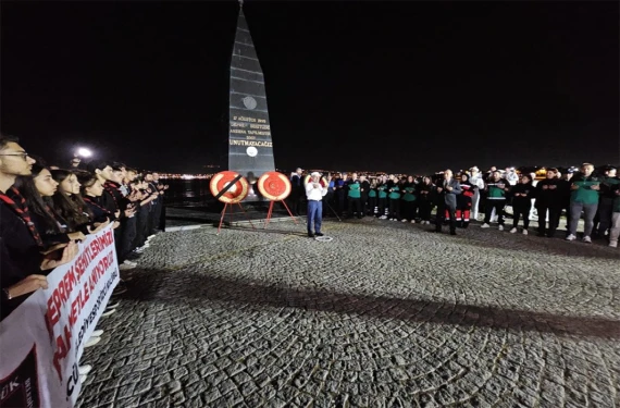 03.02’de zaman durdu: