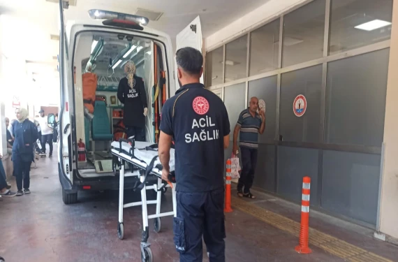 Yola savruldu