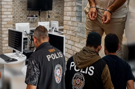 Şanlıurfa’da da baskın, yöneticiler gözaltında