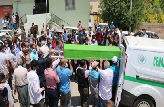 2’si kadın 4 kişi..