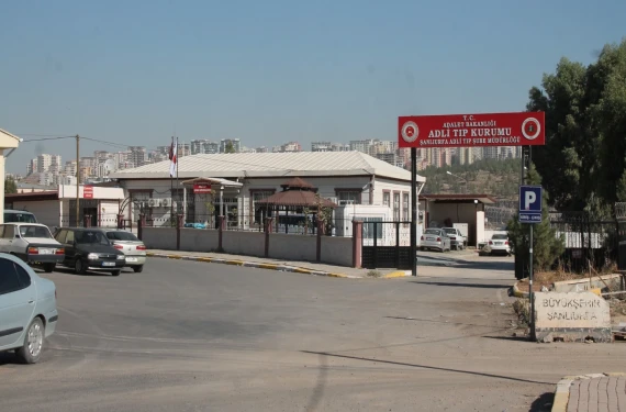 Evinde ölü bulundu
