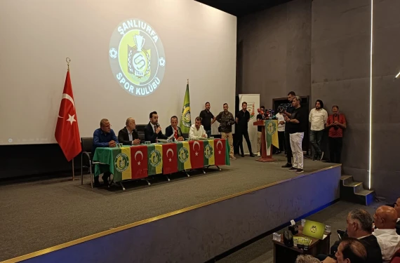 Yeniden göreve geldi