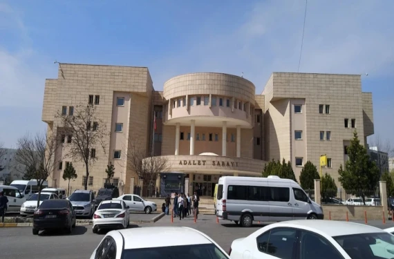 Polis harekete geçti