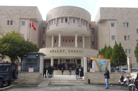 Şanlıurfa'da adliyede avukata saldırı: