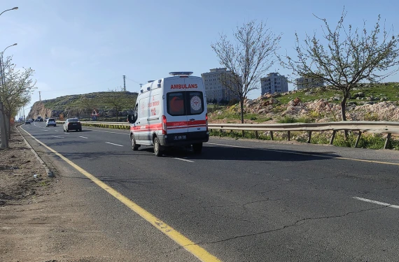 Şanlıurfa’da otomobiller çarpıştı: