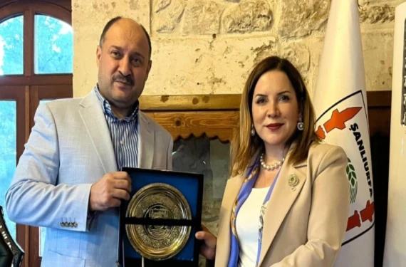 Ziyaret etti