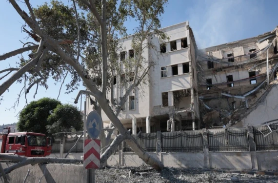 İsrail Şam'ı vurdu