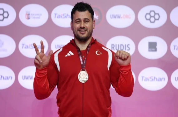 Rıza Kayaalp tarihe geçti: