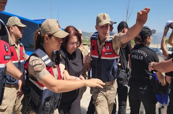 Eski valinin eşi tutuklandı