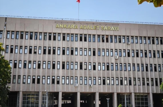 Melih Gökçek’in oğlu ve gelini adliyede:
