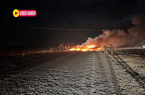 Lastik yakıp yolu kapattılar