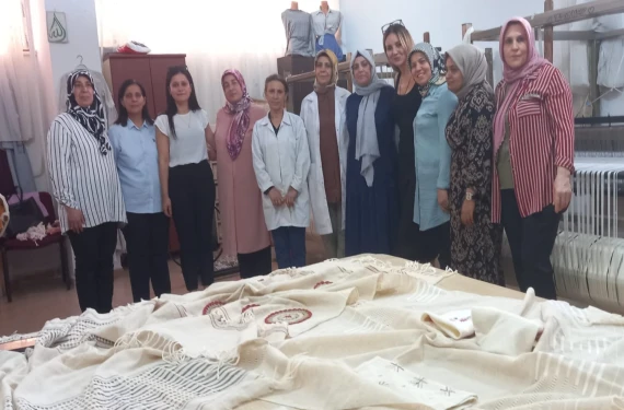 Ünlü modacı defilesinde kullanacak