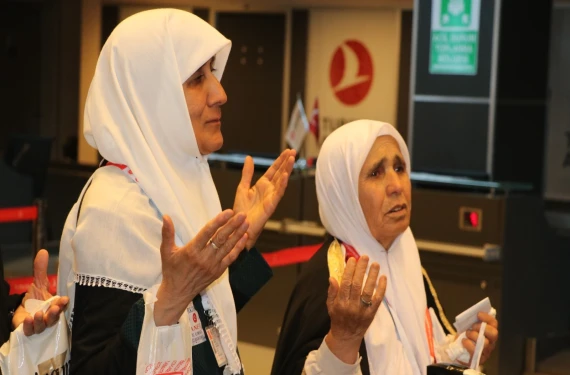 GAP Havalimanı'nda duygusal anlar...