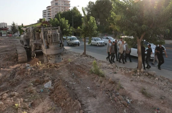 Büyükşehir’den Karaköprü’de trafiği rahatlatacak yeni kavşak!