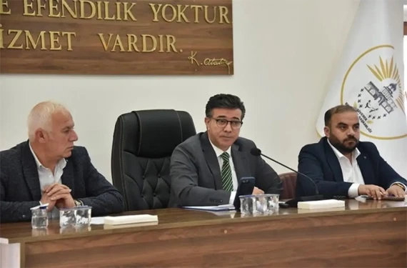 Başkan Bucak muhalefete açtı ağzını yumdu gözünü!
