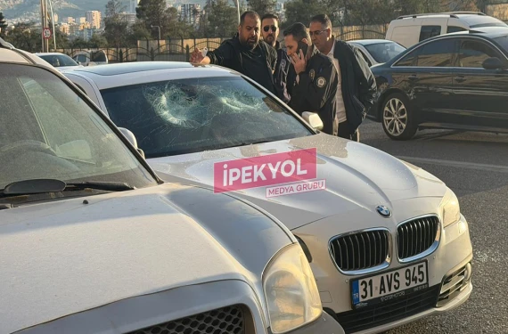 5 kişi araca saldırdı sürücü yaralandı