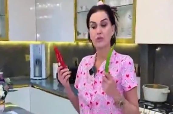 Dilan Polat sitem etti