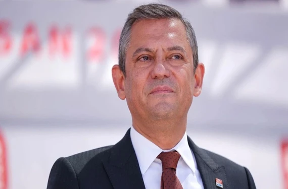 Özgür Özel İsviçre'den seslendi