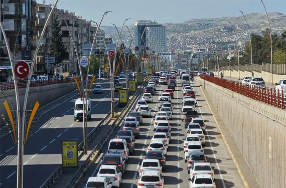 Yine zam geldi