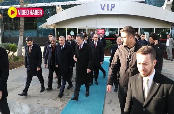 Aynı uçakla cenaze de getirildi