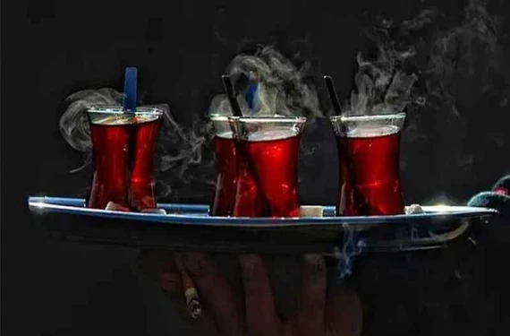 Çay artık bardağına sığmıyor: