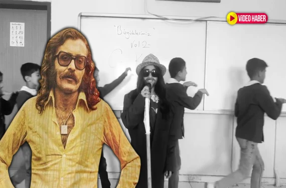 İkinci sahne Cem Karaca’nın