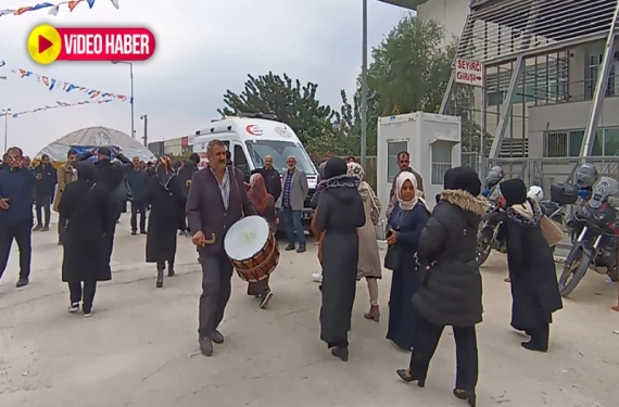 Bayram etti