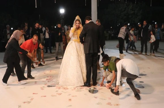 Türkiye Urfa’da yapılan bu düğünü konuşuyor: