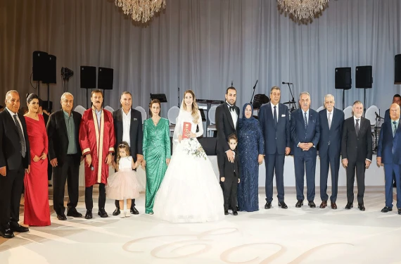 Siyasetten sanata birçok önemli isim katıldı