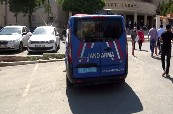 Gözaltılar var