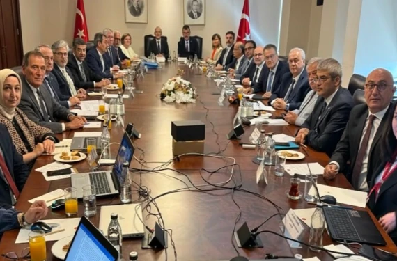 Cumhurbaşkanı'nın masasında...