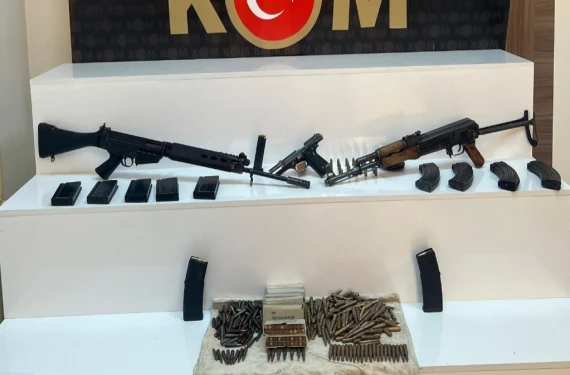 Gözaltı var