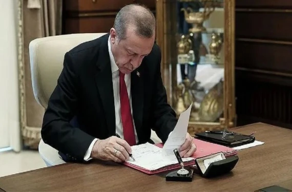 Üst düzey görev değişiklikleri