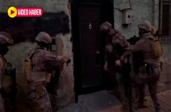 Şanlıurfa'nın merkezinde ve ilçelerinde eş zamanlı operasyon: