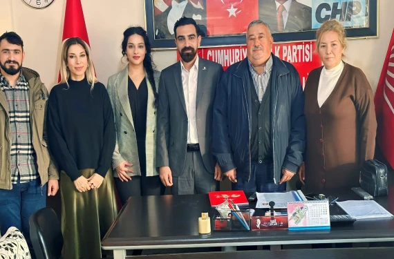 Aşağılanma gerekçesiyle adaylıktan çekildi