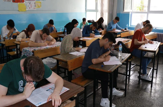 Girmeyen sıfır alacak